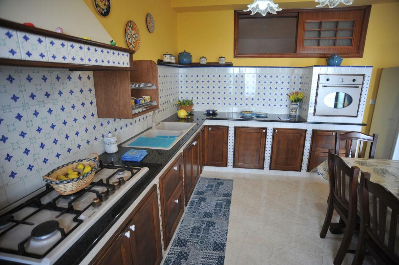 Casa Luisa & Milu , Coastal Retreats In Furore! المظهر الخارجي الصورة